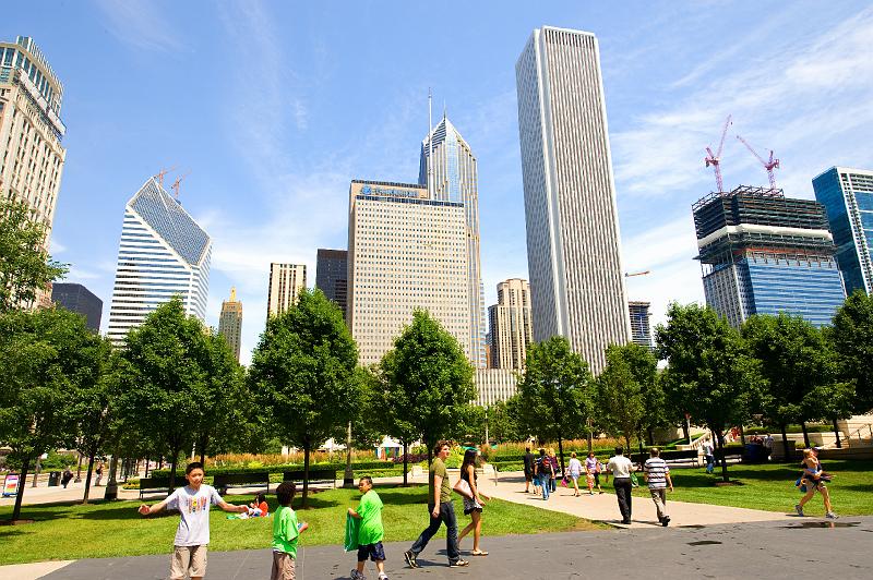 07212008_130727 D3 P srgb.jpg - Chicago skyscrapers from Millenium Park